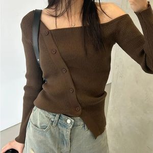 Off the shoulder sweater (black, brown, beige)